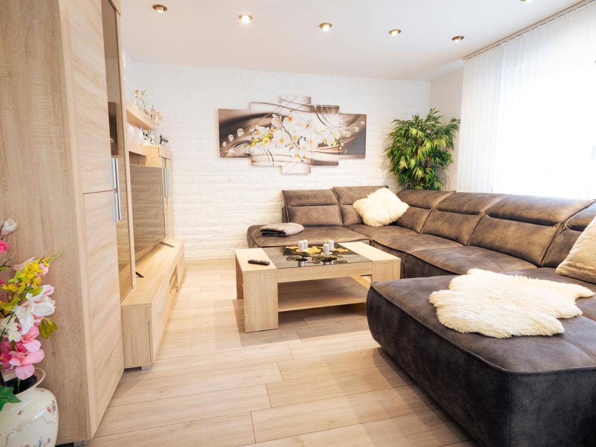 Truth Fuer 5 - King Size Betten, Kamin, Garten, Xxl Couch, Smart-Tv Dortmund Exteriér fotografie