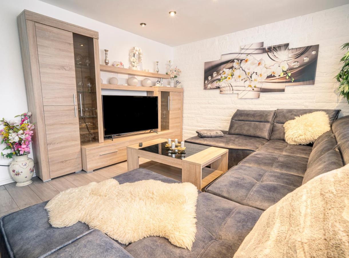 Truth Fuer 5 - King Size Betten, Kamin, Garten, Xxl Couch, Smart-Tv Dortmund Exteriér fotografie